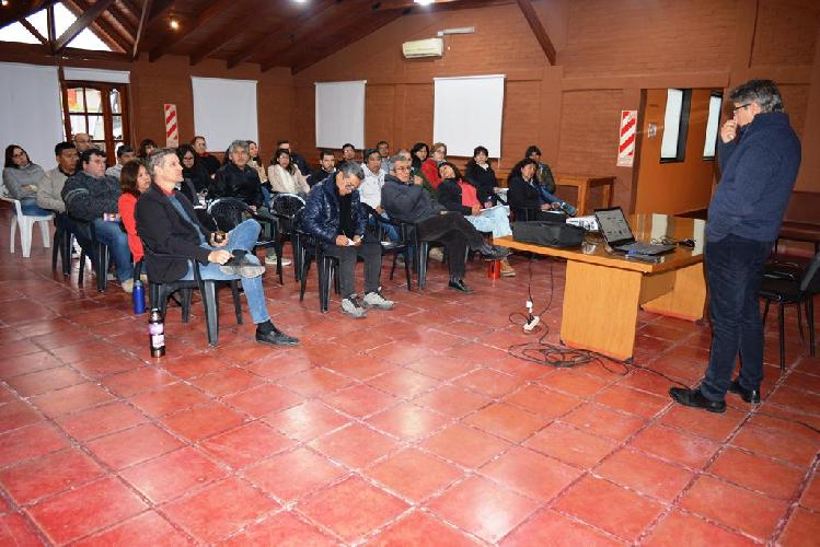 Capacitan a Profesionales sobre CRIRSCO