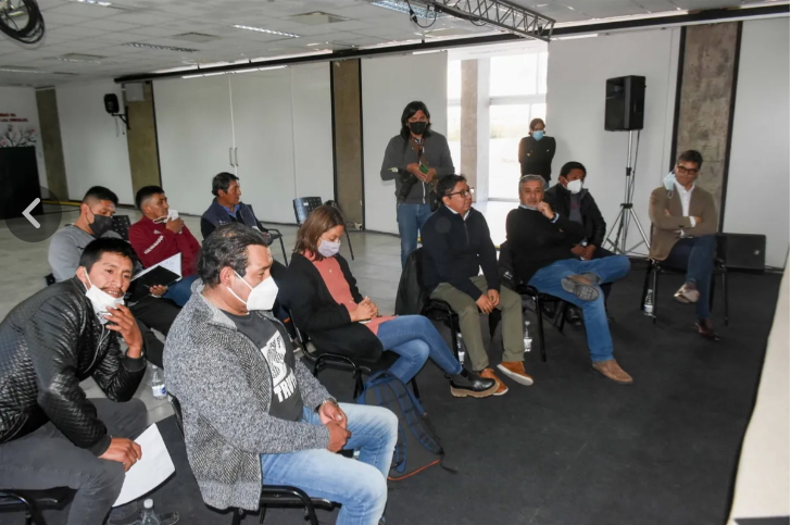 Mina Pirquitas. Impulso a la comunidad de Pirquitas como proveedora de la minera