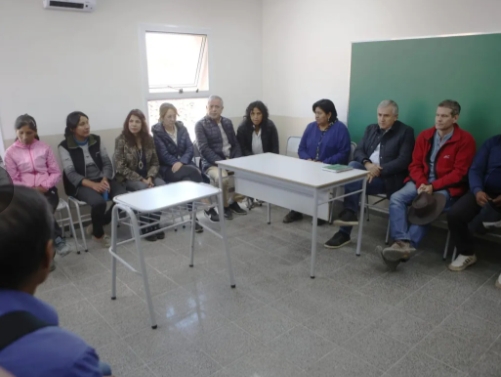 Reunión con el Gobernador . La comunidad de Lipán reiteró su apoyo a la minería de litio